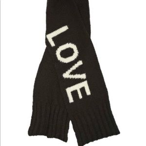 LOVE scarf by wooden ships